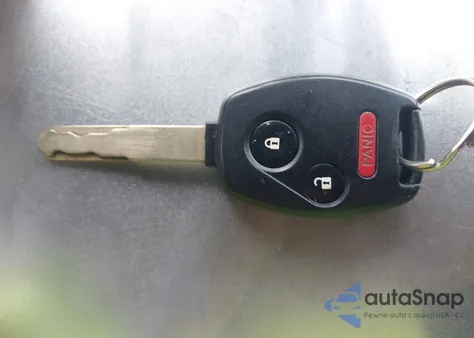 2010 Honda Fit Sport z USA, uszkodzony, nr VIN JHMGE8H47AS015802